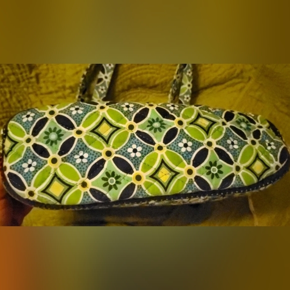 Vera Bradley Daisy Daisy Pattern Green/Blue Quilted Shoulder Purse Gently Used. - Picture 5 of 11